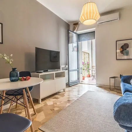 Joivy Modern 1-bed Flat With Balcony In Portello ミラノ