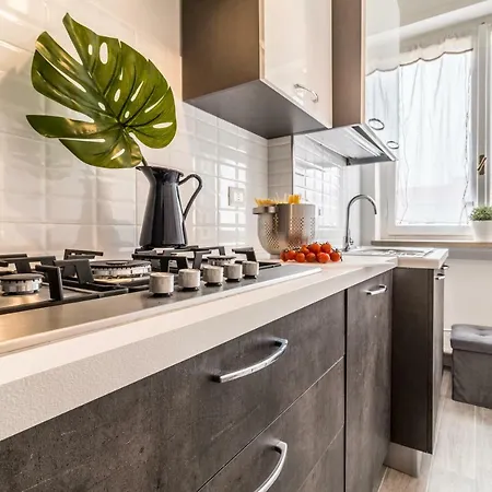 Joivy Modern 1-bed Flat With Balcony In Portello *