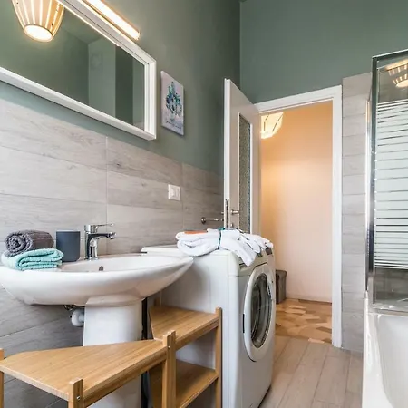 Joivy Modern 1-bed Flat With Balcony In Portello * ミラノ