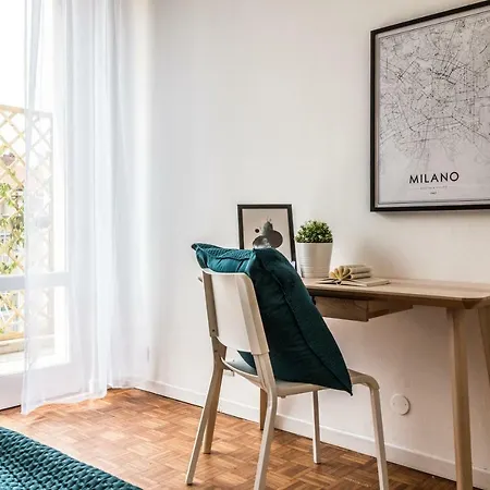 Joivy Modern 1-bed Flat With Balcony In Portello アパート