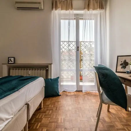 Joivy Modern 1-bed Flat With Balcony In Portello アパート *